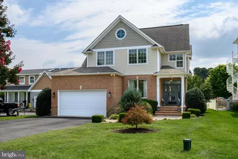 1717 Harbor Dr, Chester, MD 21619