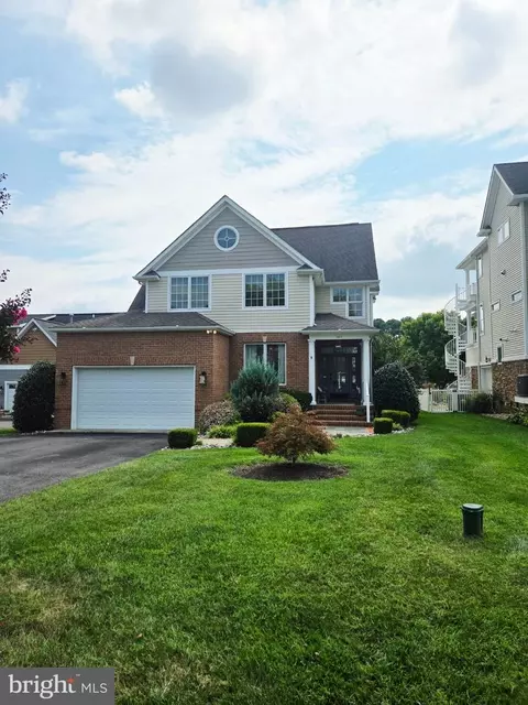 1717 Harbor Dr, Chester, MD 21619