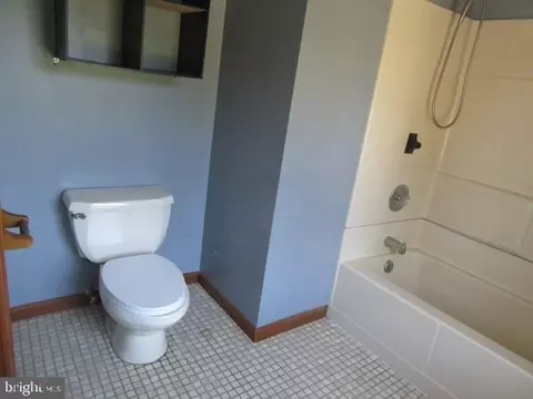Bath - 214 Broad St, Crumpton, MD 21628 photo 2 of 2
