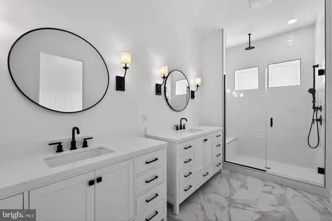 Bath - 118 Kinglet Ct, Chester, MD 21619 photo 1 of 2