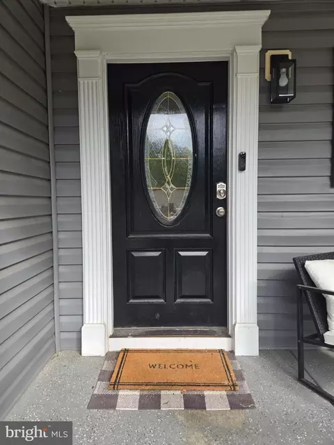 Entry Way - 117 Wright Rd, Chester, MD 21619 photo 1 of 11
