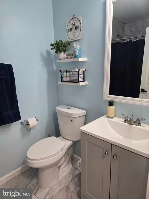 Bath - 117 Wright Rd, Chester, MD 21619 photo 1 of 7