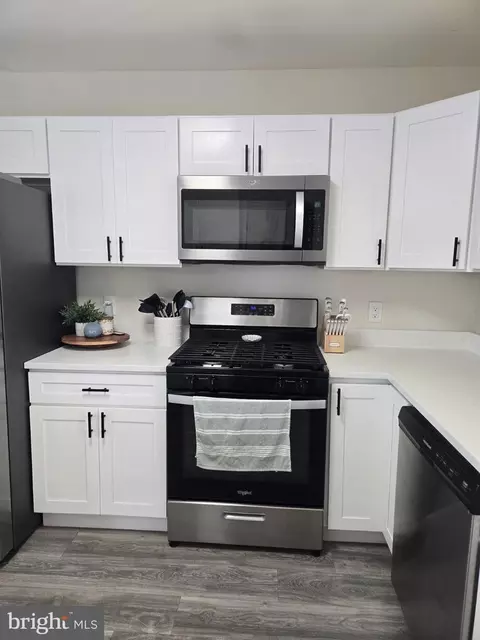 Kitchen - 117 Wright Rd, Chester, MD 21619 photo 1 of 4