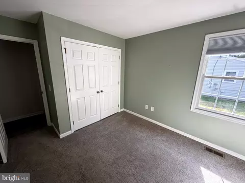 Bedroom - 117 Wright Rd, Chester, MD 21619 photo 1 of 9