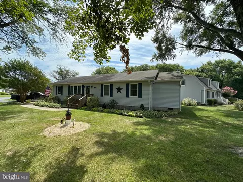 101 Chestnut Rd, Stevensville, MD 21666