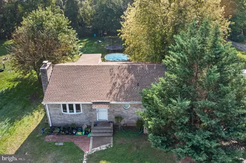 205 Dominion Ln, Chester, MD 21619