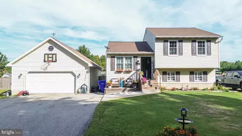 412 Chesapeake Ave, Stevensville, MD 21666