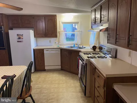 17465 Poplar St, Piney Point, MD 20674 photo 13