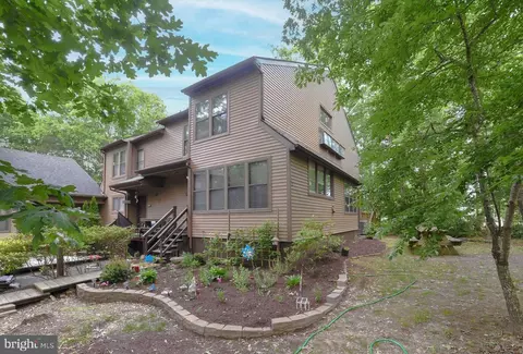 23349 Red Oak Ct, California, MD 20619