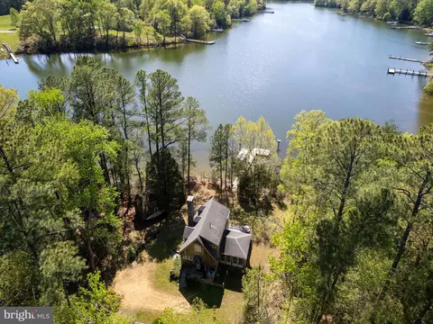 17179 Woodscroft Rd, Saint Inigoes, MD 20684