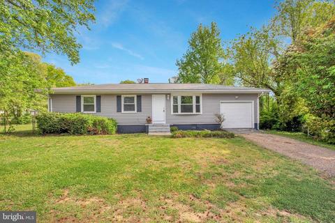 21972 Spring Valley Dr, Lexington Park, MD 20653