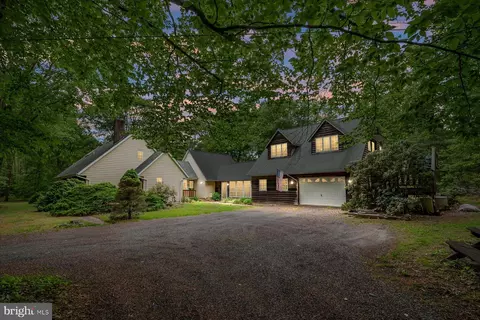 26140 Laurel Grove Rd, Mechanicsville, MD 20659