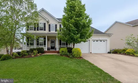 24700 Broad Creek Dr, Hollywood, MD 20636
