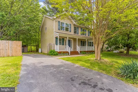 17320 Potomac Sands Dr, Piney Point, MD 20674