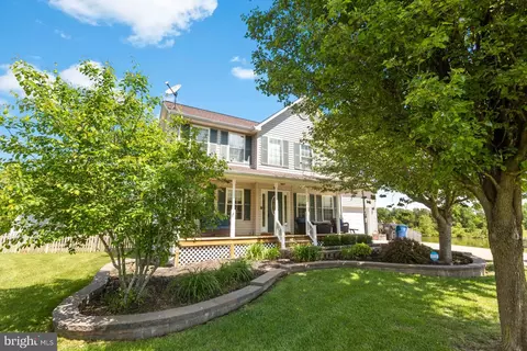 22147 Snapdragon Ct, Great Mills, MD 20634