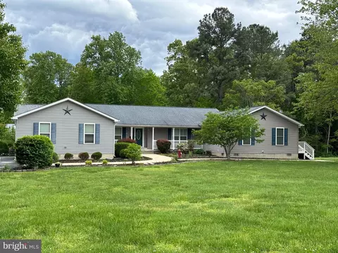 43115 Joy Ln, Hollywood, MD 20636