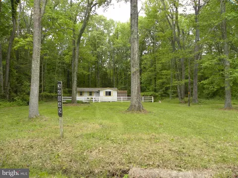36845 Spring Dale Dr, Bushwood, MD 20618