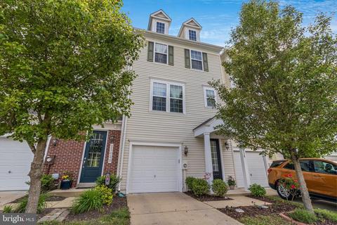 23014 Foxglove Way, California, MD 20619