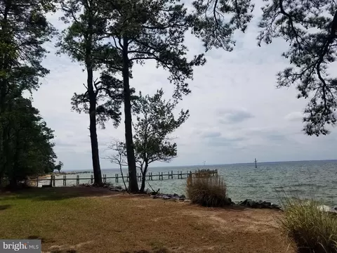 16291 Thomas Rd, Piney Point, MD 20674 photo 2