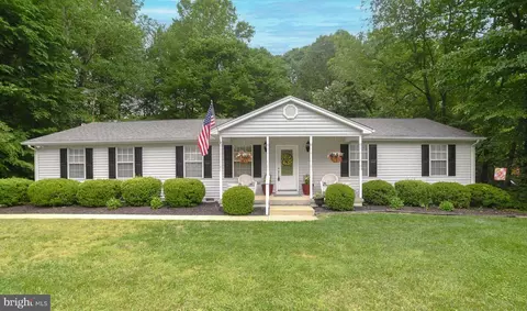 30170 Melissa Ct, Mechanicsville, MD 20659