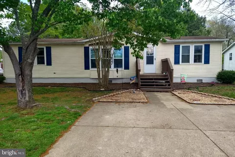 45884 Nolte Ct, California, MD 20619
