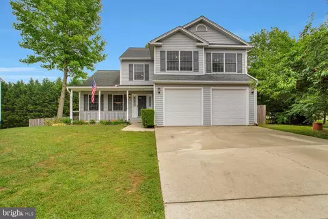 20838 Sandstone St, Lexington Park, MD 20653