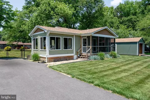 29849 Lincoln Rd, Mechanicsville, MD 20659
