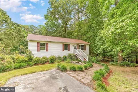 27018 Bohle Rd, Mechanicsville, MD 20659