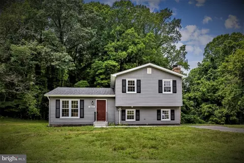 30035 Tomahawk Ct, Mechanicsville, MD 20659