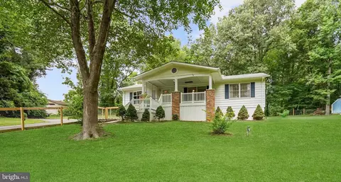 37694 Dogwood Ct, Mechanicsville, MD 20659