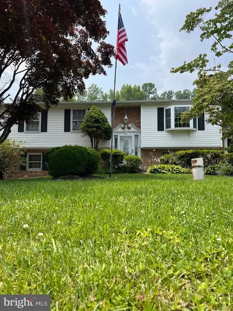 30085 Bach Dr, Charlotte Hall, MD 20622