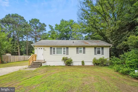 29871 Lee Rd, Mechanicsville, MD 20659