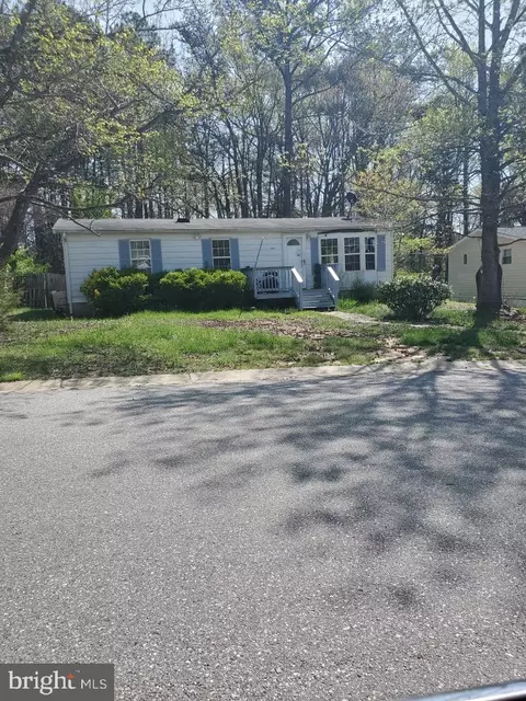 21514 Forest Run Dr, Lexington Park, MD 20653