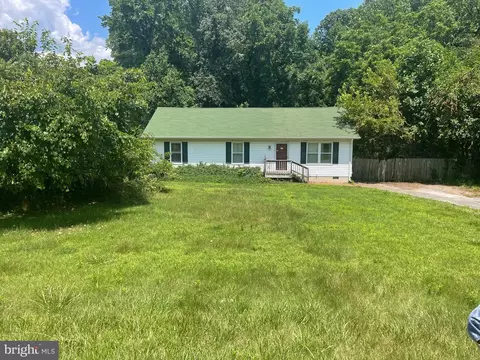 39556 Golden Beach Rd, Mechanicsville, MD 20659