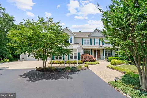 22047 Long Bow Dr, California, MD 20619