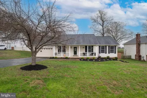 35849 Army Navy Dr, Mechanicsville, MD 20659