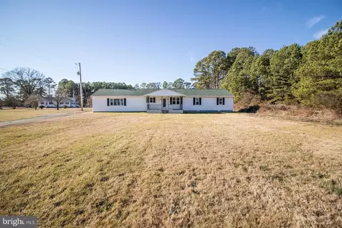 17335 Piney Point Rd, Piney Point, MD 20674