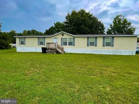 45682 Summer Ln, Lexington Park, MD 20653
