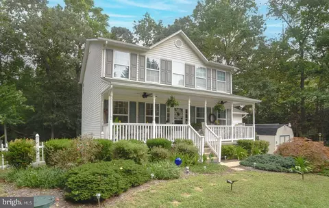 41116 Queen Arbor Ct, Mechanicsville, MD 20659