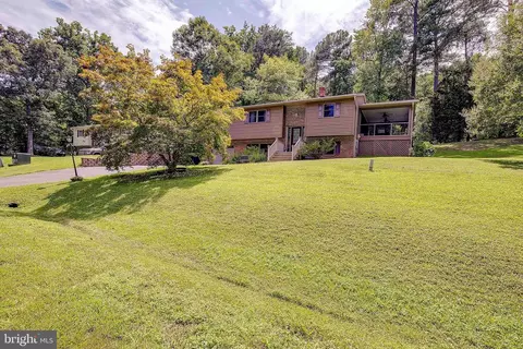 24695 E Montiego Rd, Hollywood, MD 20636