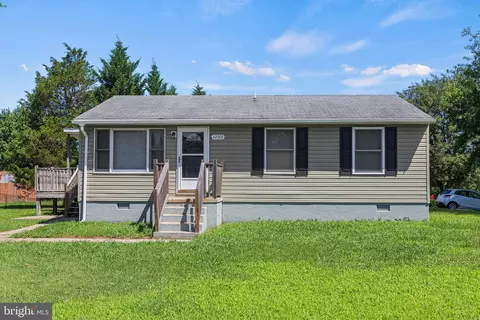 22202 Donaldson Dr, Lexington Park, MD 20653