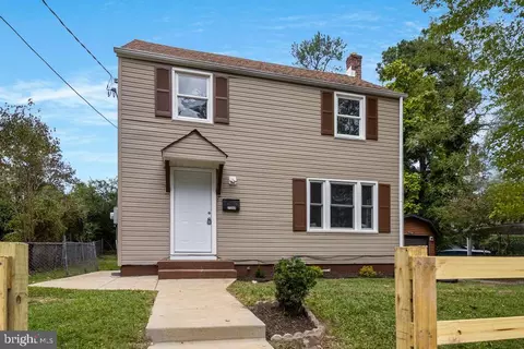 21744 N Essex Dr, Lexington Park, MD 20653