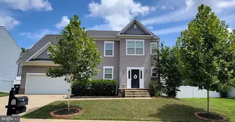 21186 Elizabeth Hill St, California, MD 20619