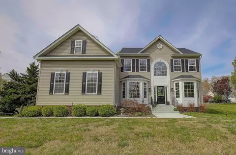 28035 Pastor Ct, Mechanicsville, MD 20659