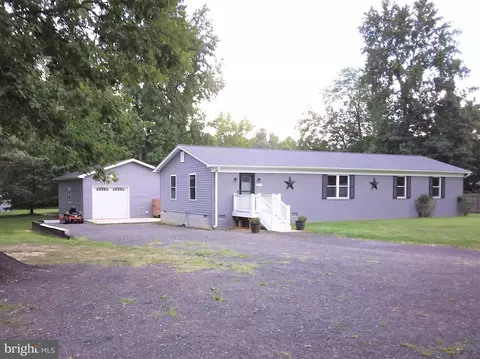 38393 Jay Ct, Mechanicsville, MD 20659