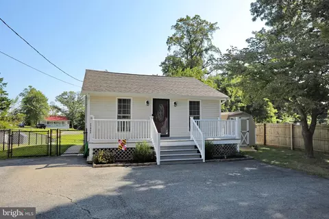27064 Cape Saint Marys Dr, Mechanicsville, MD 20659