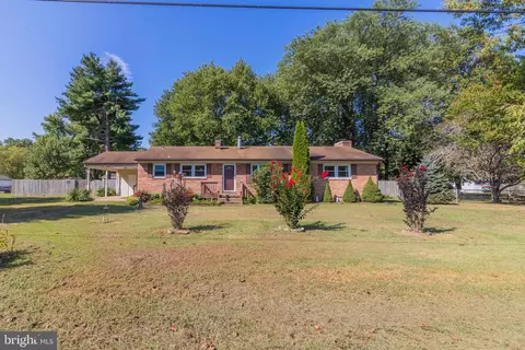 24425 Lakeland Dr, Hollywood, MD 20636