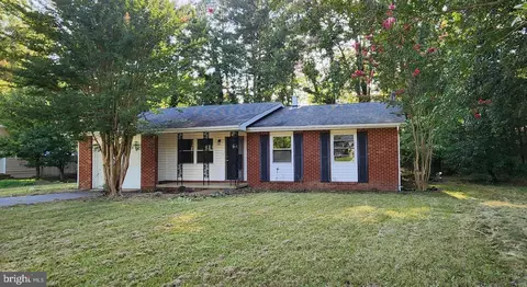 21459 S Essex Dr, Lexington Park, MD 20653