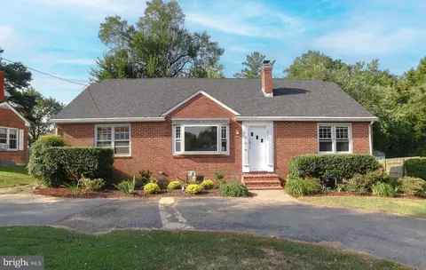 25465 Point Lookout Rd, Leonardtown, MD 20650