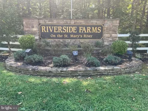 46175 Greens Rst, Great Mills, MD 20634